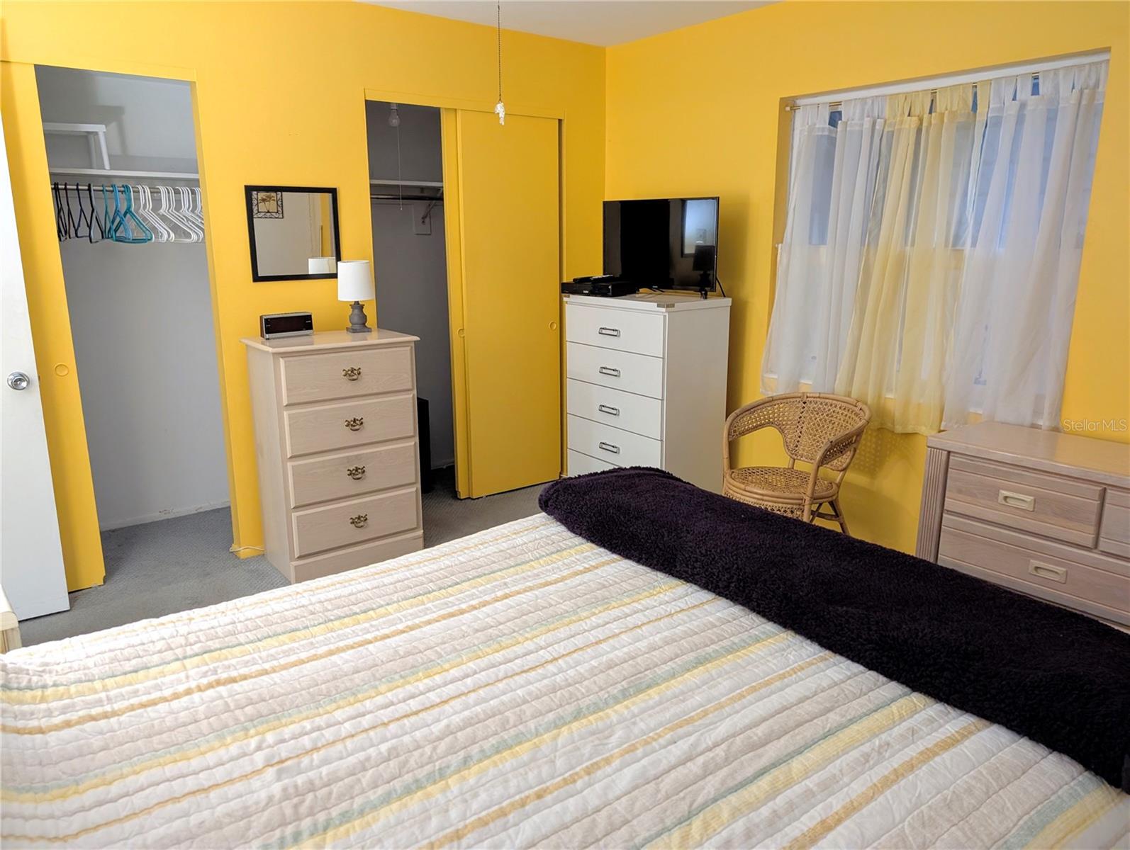 Image 16 of 26 For 2029 Sunset Drive Unit #e-21