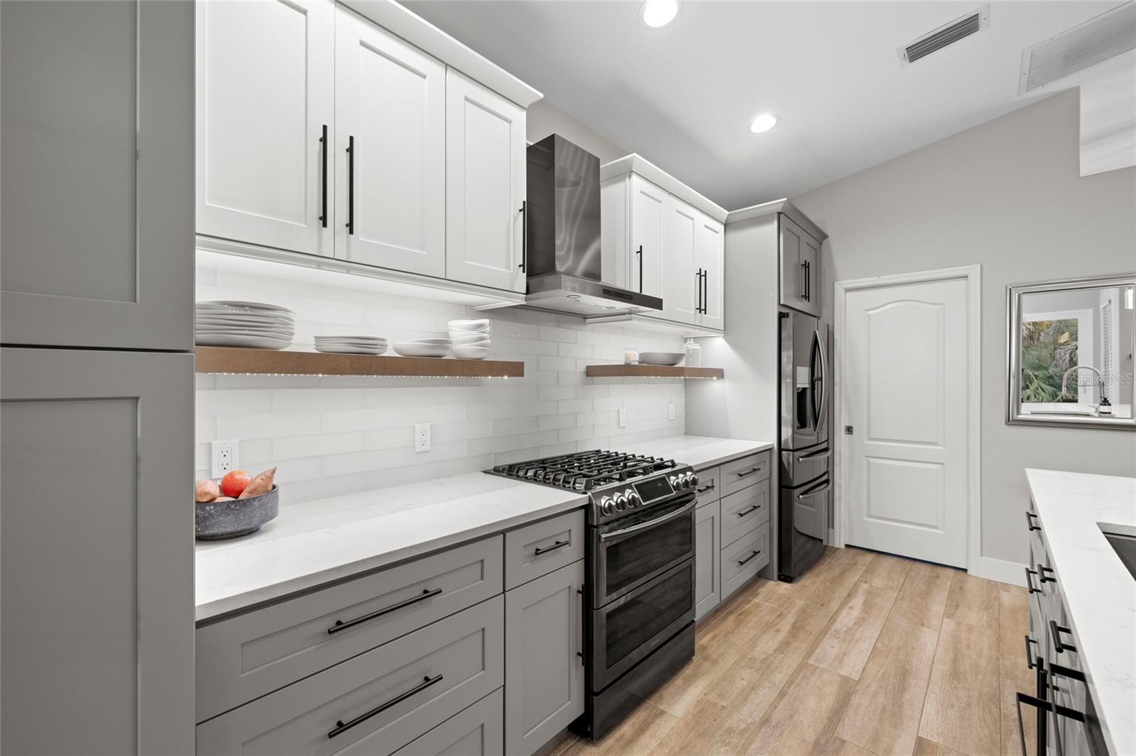 Image 10 of 34 For 8322 Whispering Woods Court