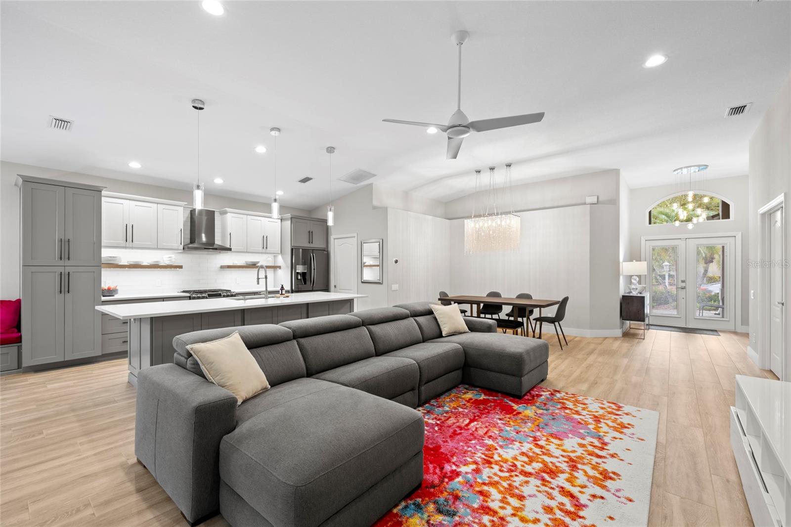 Image 5 of 34 For 8322 Whispering Woods Court