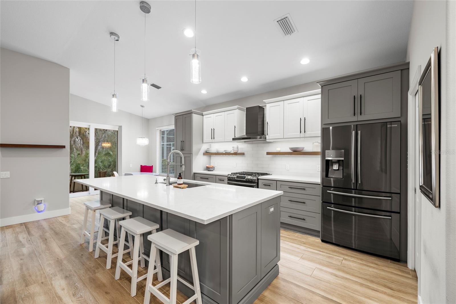 Image 7 of 34 For 8322 Whispering Woods Court