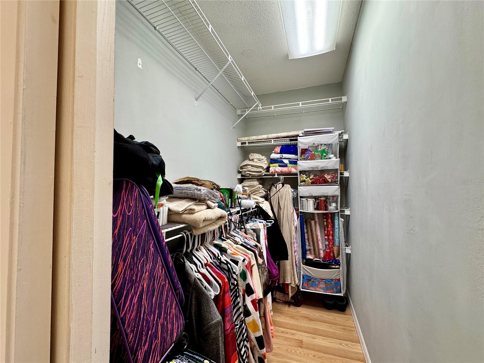 Image 21 of 47 For 4001 Beneva Road 417