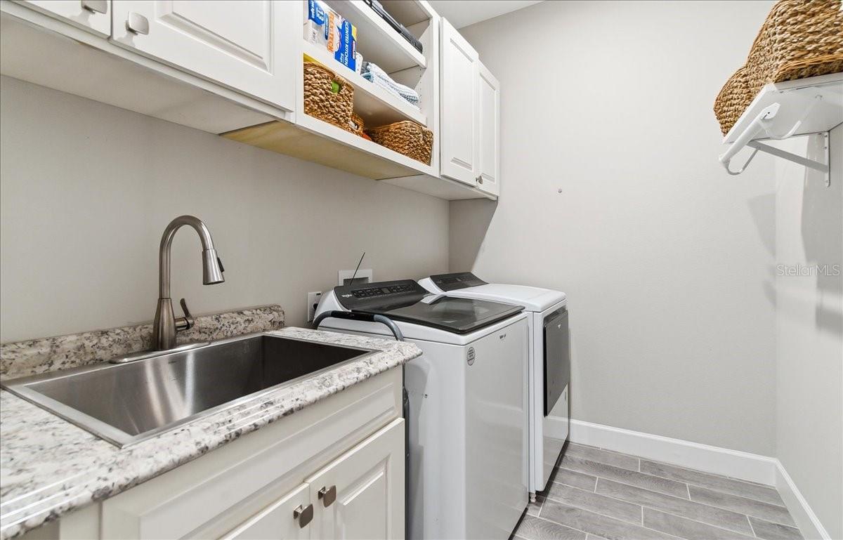 Image 31 of 79 For 10410 Inglenook Terrace