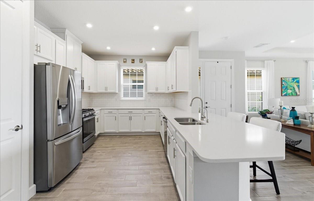 Image 4 of 79 For 10410 Inglenook Terrace