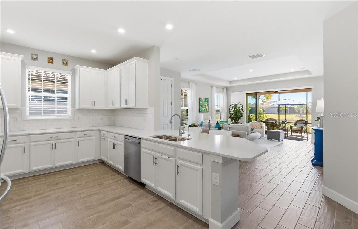 Image 8 of 79 For 10410 Inglenook Terrace