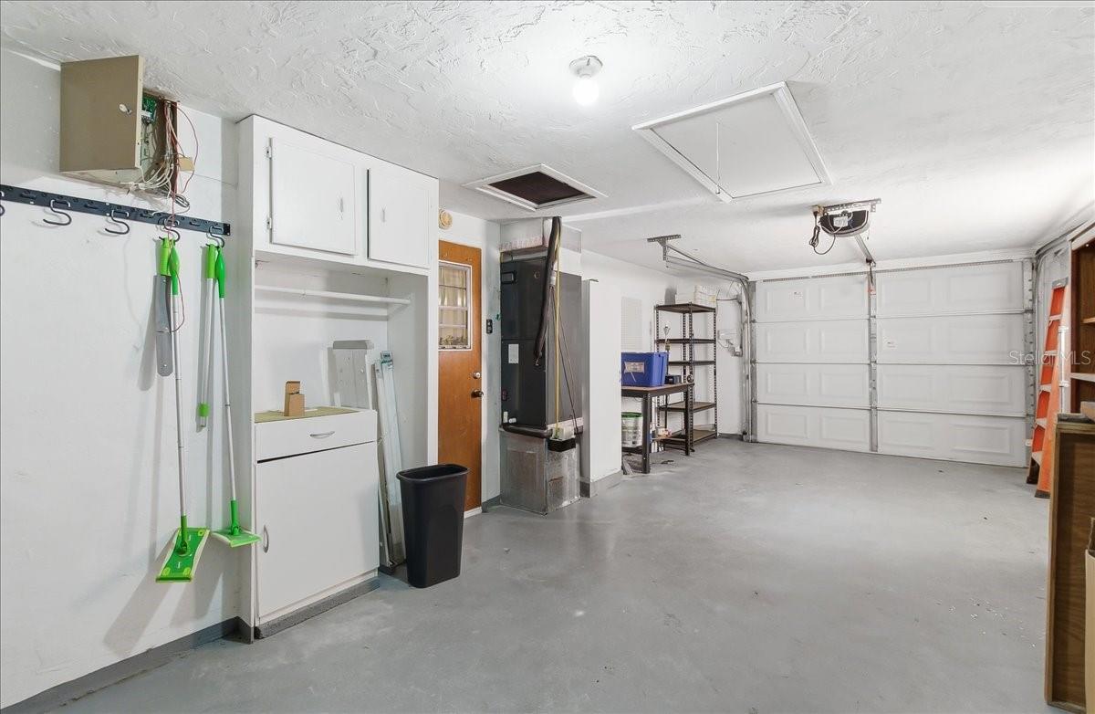 Image 24 of 33 For 10921 Manchester Road