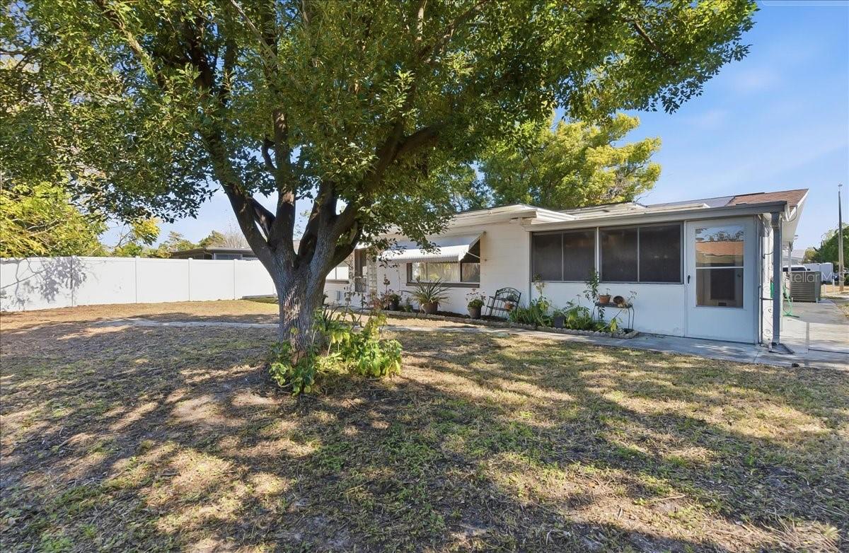 Image 26 of 33 For 10921 Manchester Road