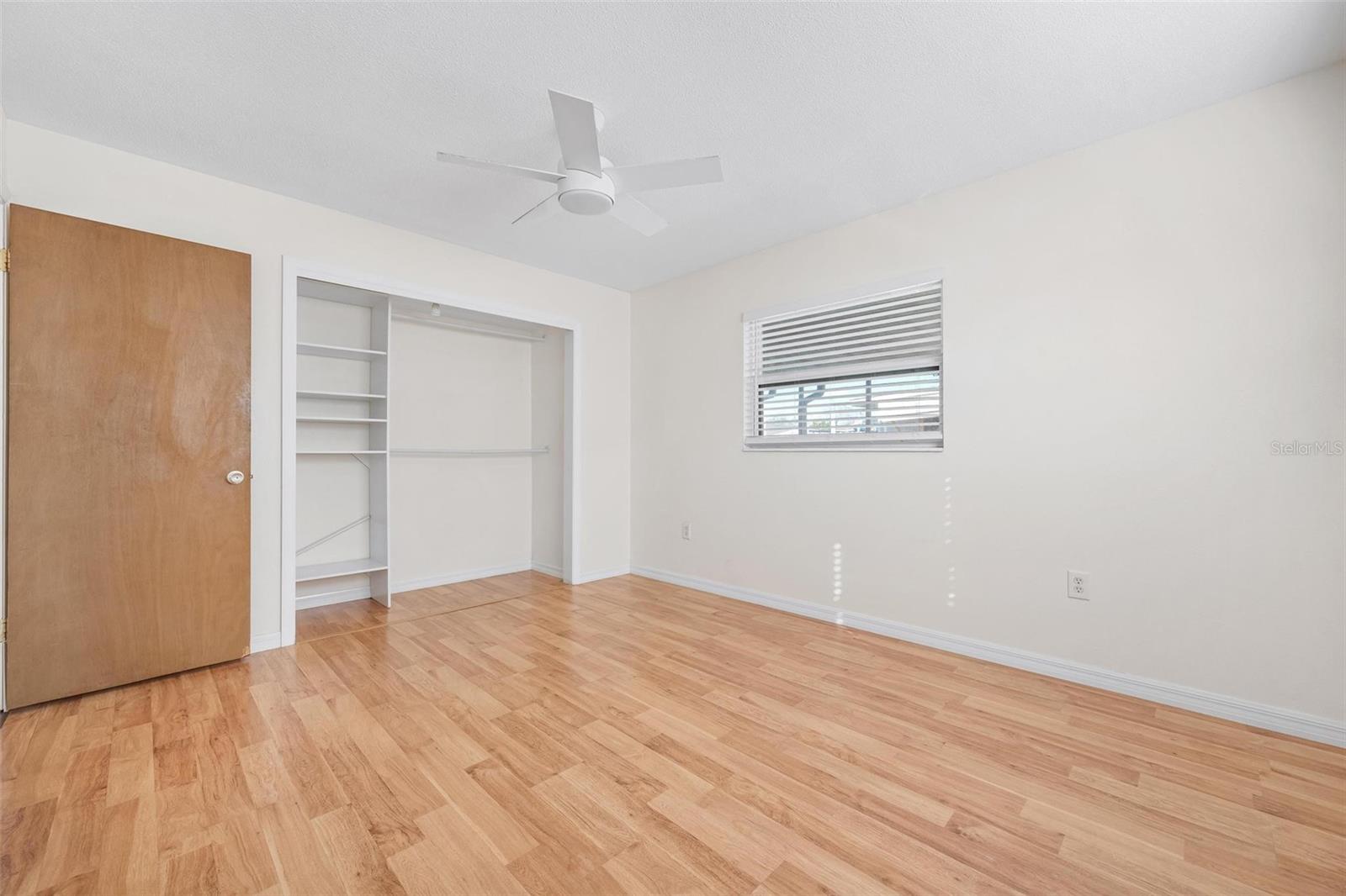 Image 21 of 29 For 2806 Oxford Drive W