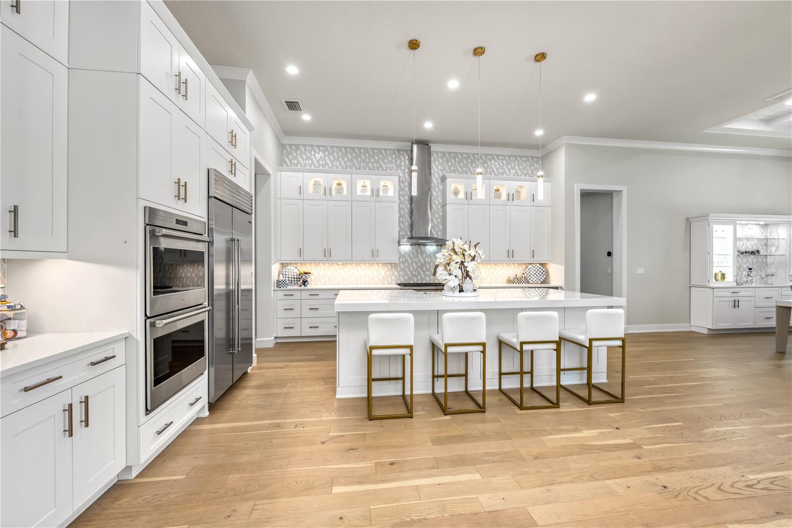 Image 25 of 88 For 8281 Redonda Loop