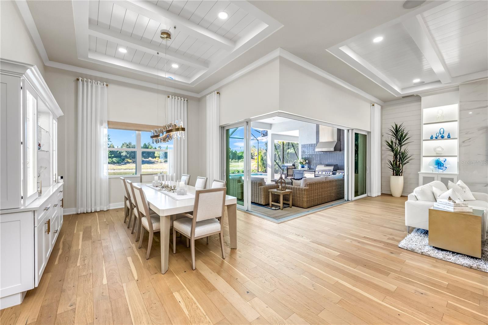 Image 31 of 88 For 8281 Redonda Loop