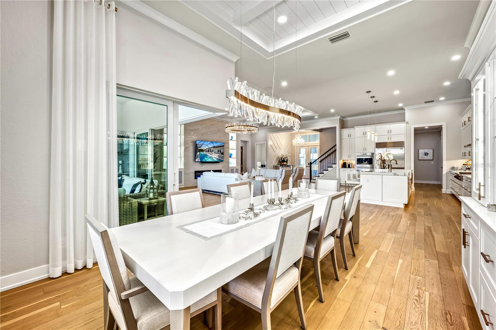 Image 32 of 88 For 8281 Redonda Loop