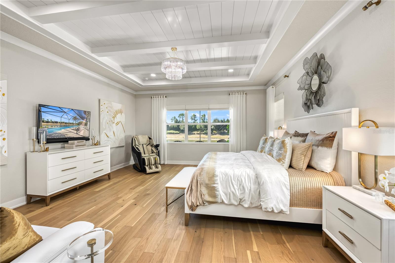 Image 36 of 88 For 8281 Redonda Loop