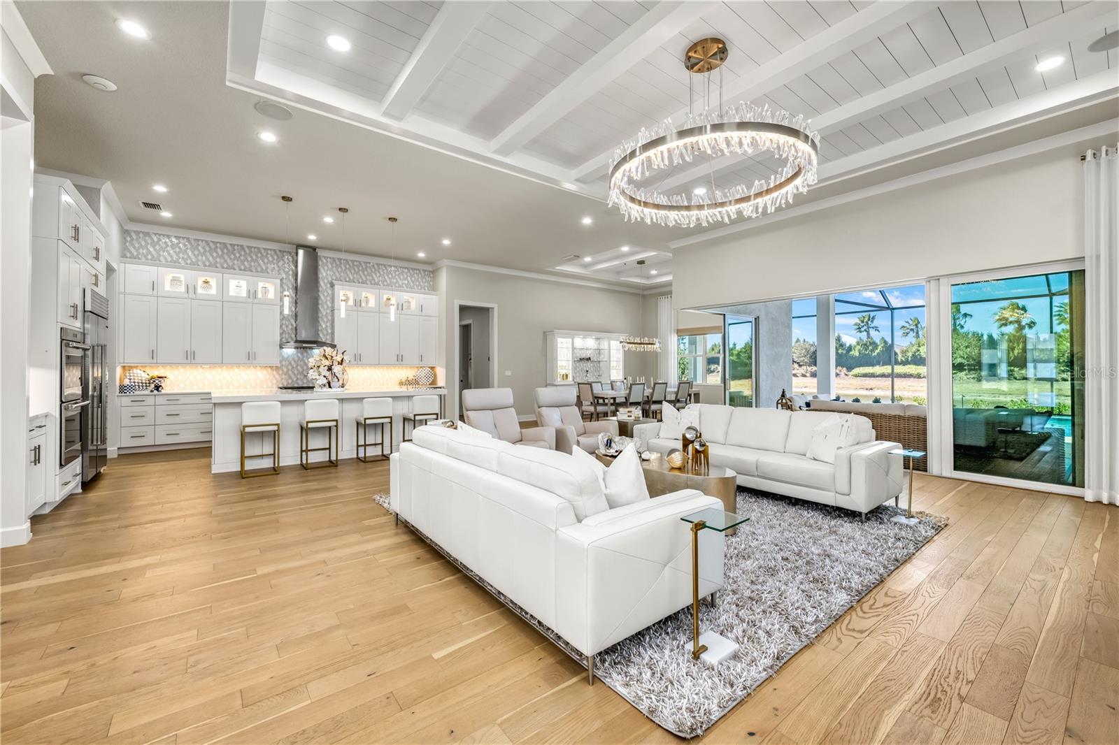 Image 6 of 88 For 8281 Redonda Loop