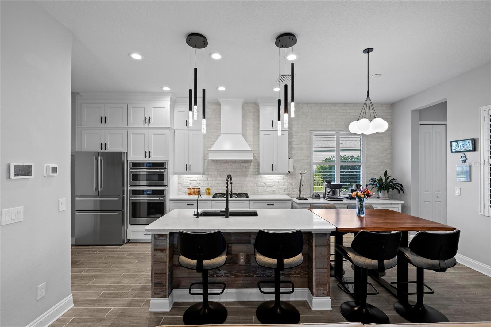 Image 11 of 54 For 13784 Old Creek Court