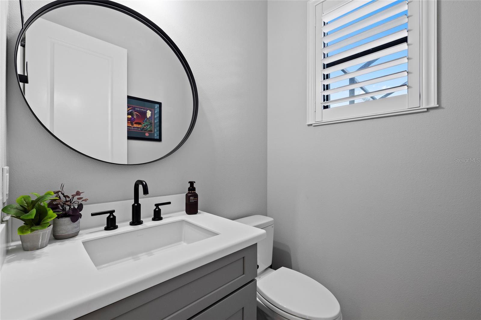 Image 35 of 54 For 13784 Old Creek Court