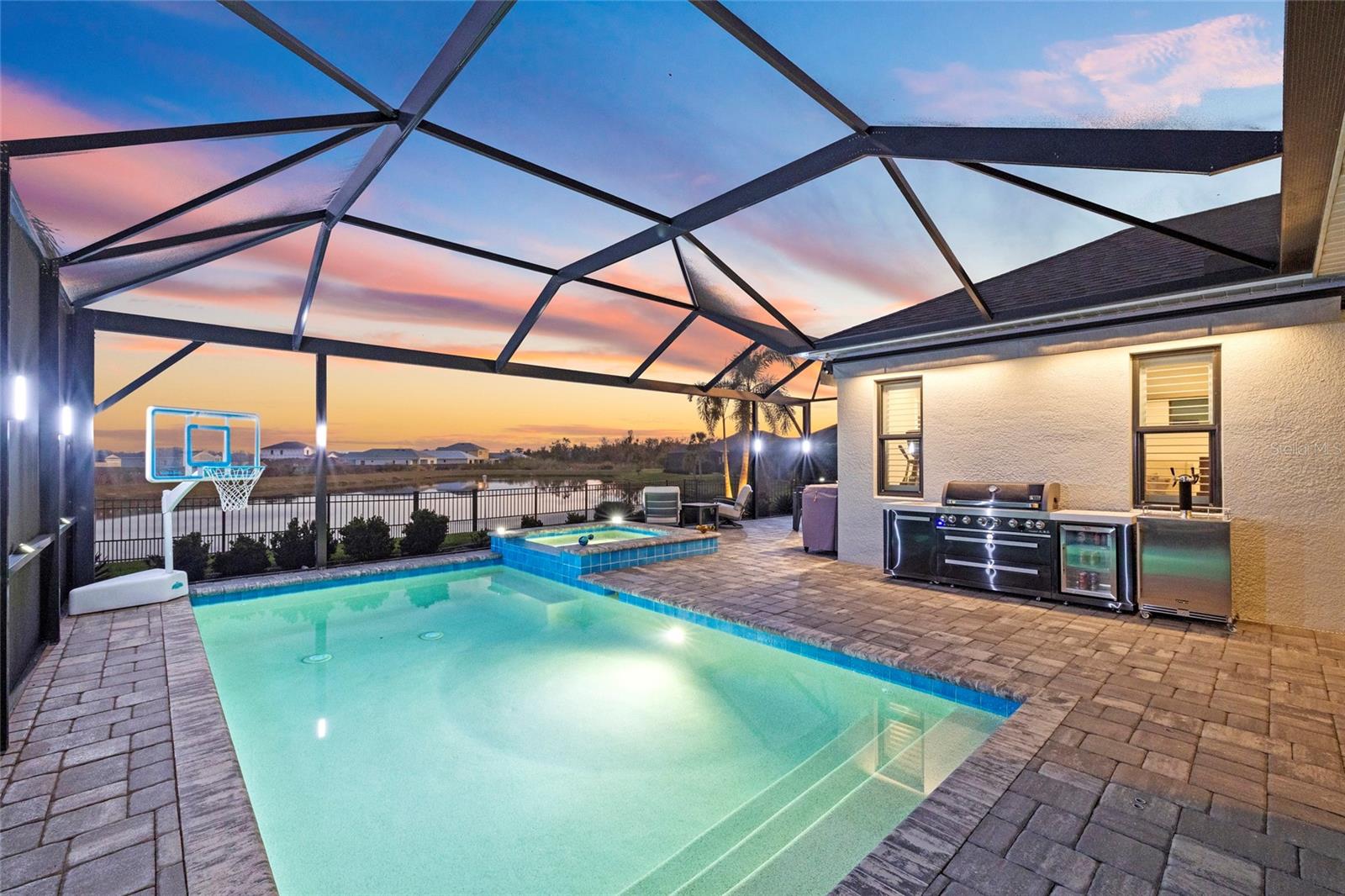 Image 39 of 54 For 13784 Old Creek Court