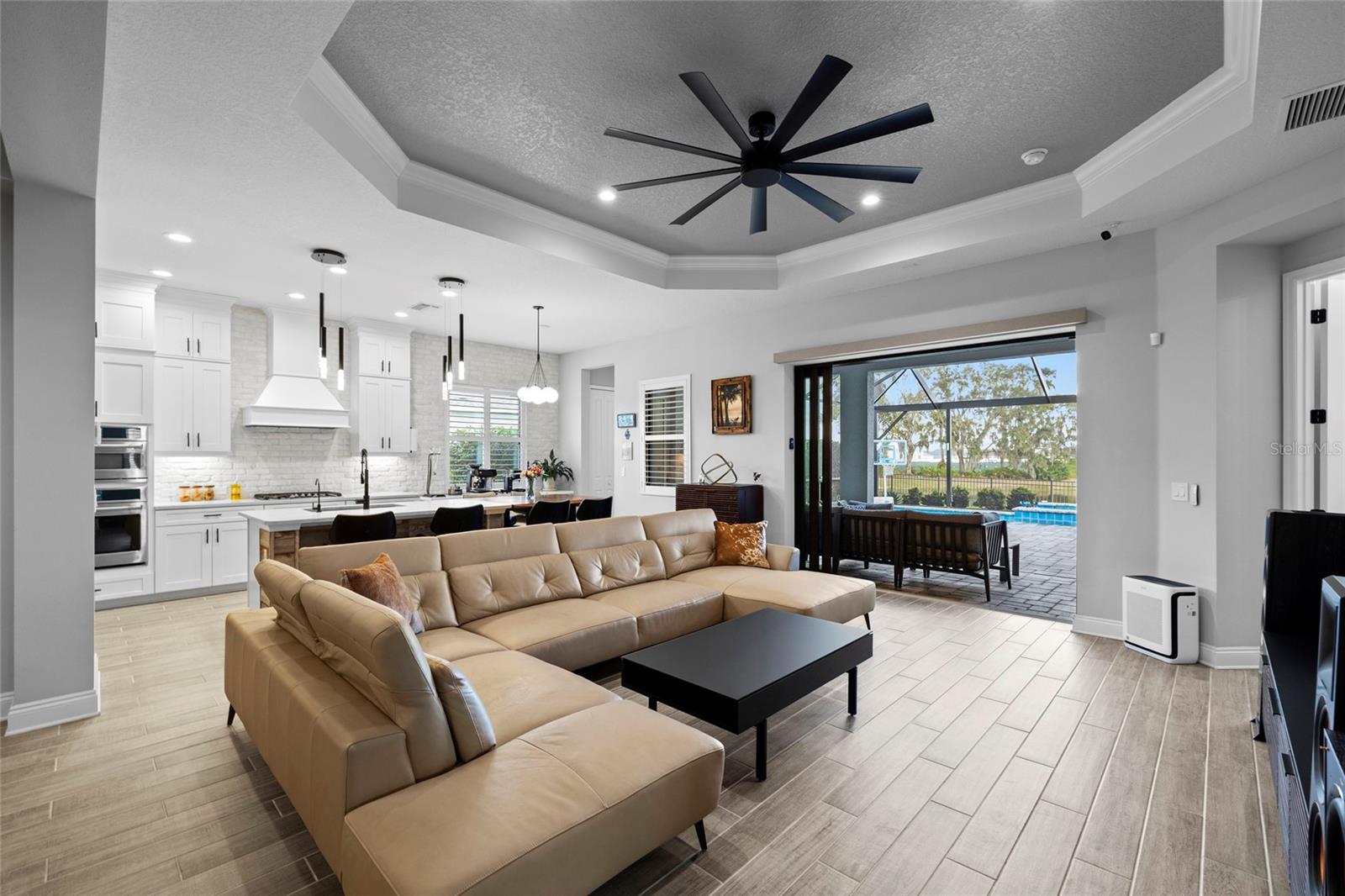 Image 6 of 54 For 13784 Old Creek Court