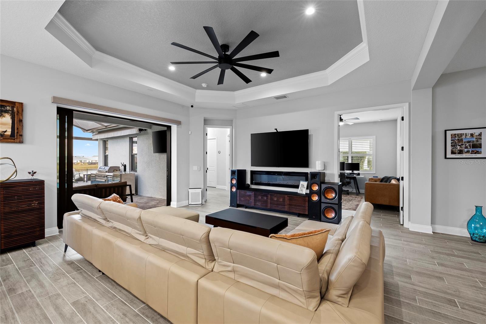 Image 8 of 54 For 13784 Old Creek Court