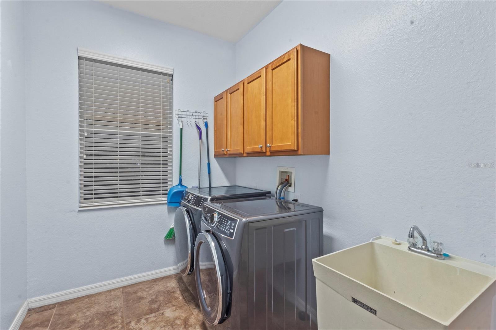 Image 45 of 61 For 8844 Stone Harbour Loop