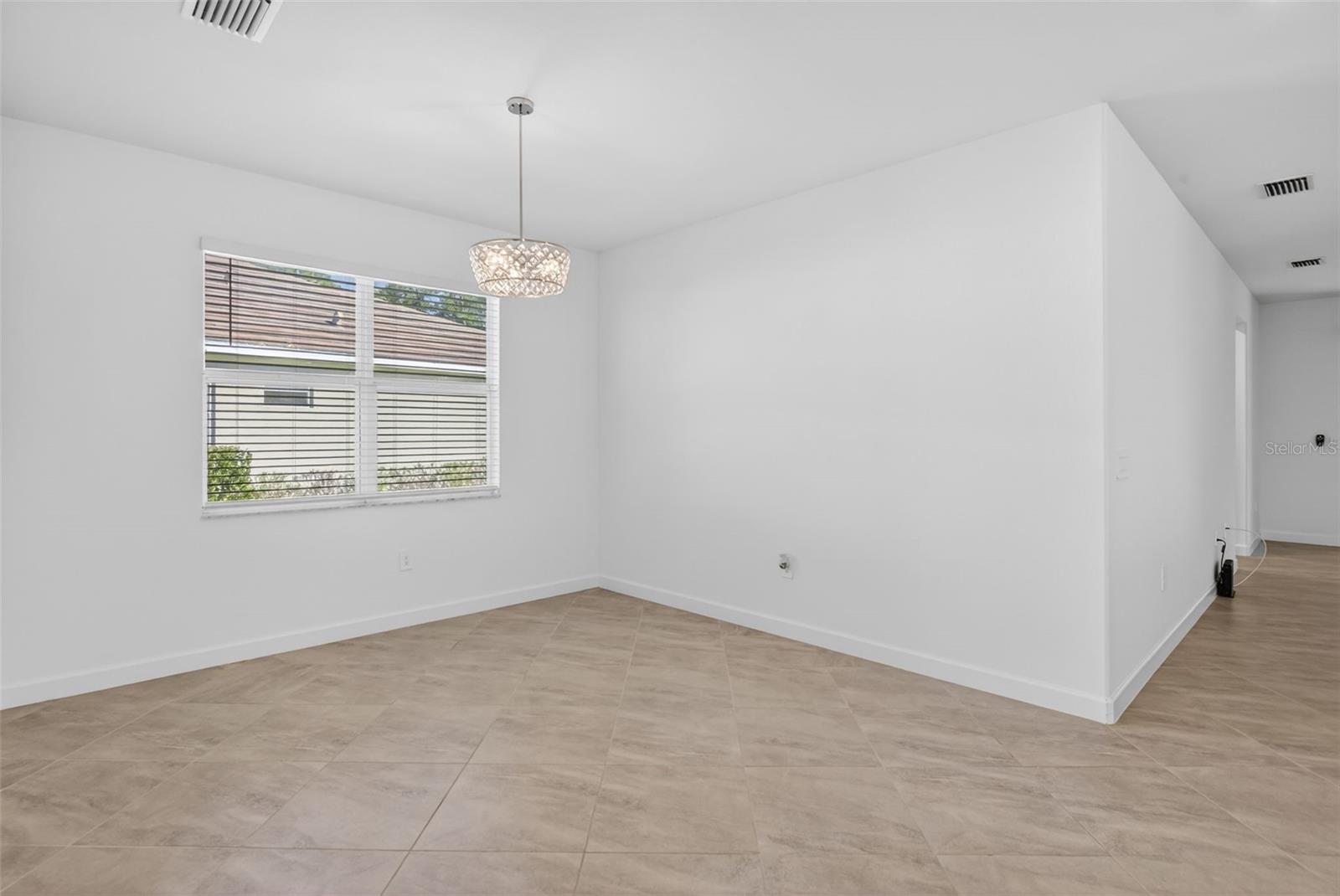 Image 8 of 89 For 17364 Walnut Run Drive