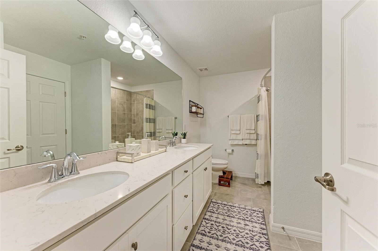 Image 29 of 55 For 18114 Gawthrop Drive 108