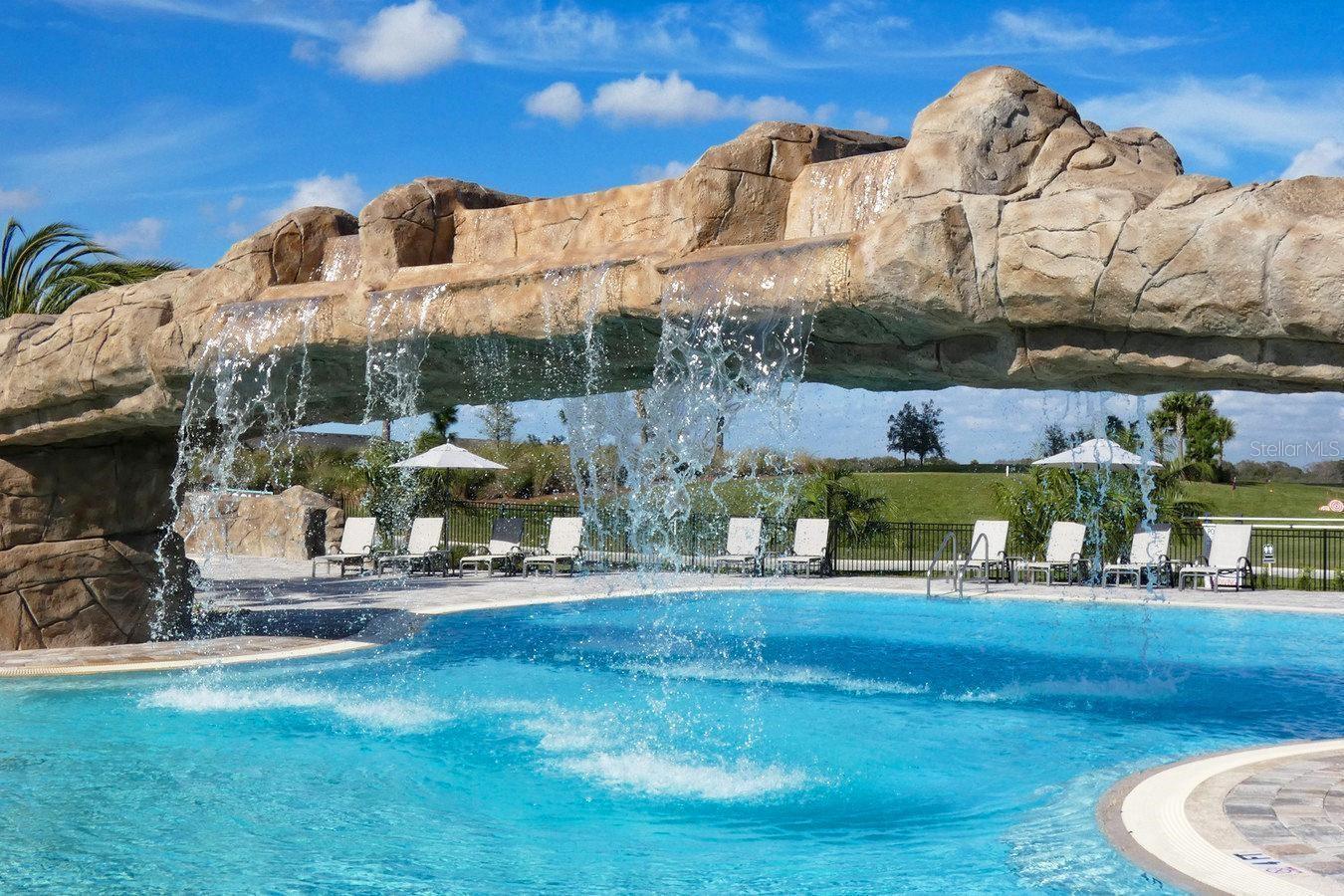 Image 36 of 55 For 18114 Gawthrop Drive 108