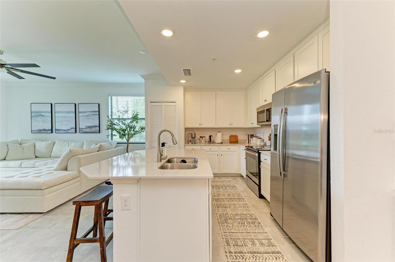 Image 7 of 55 For 18114 Gawthrop Drive 108