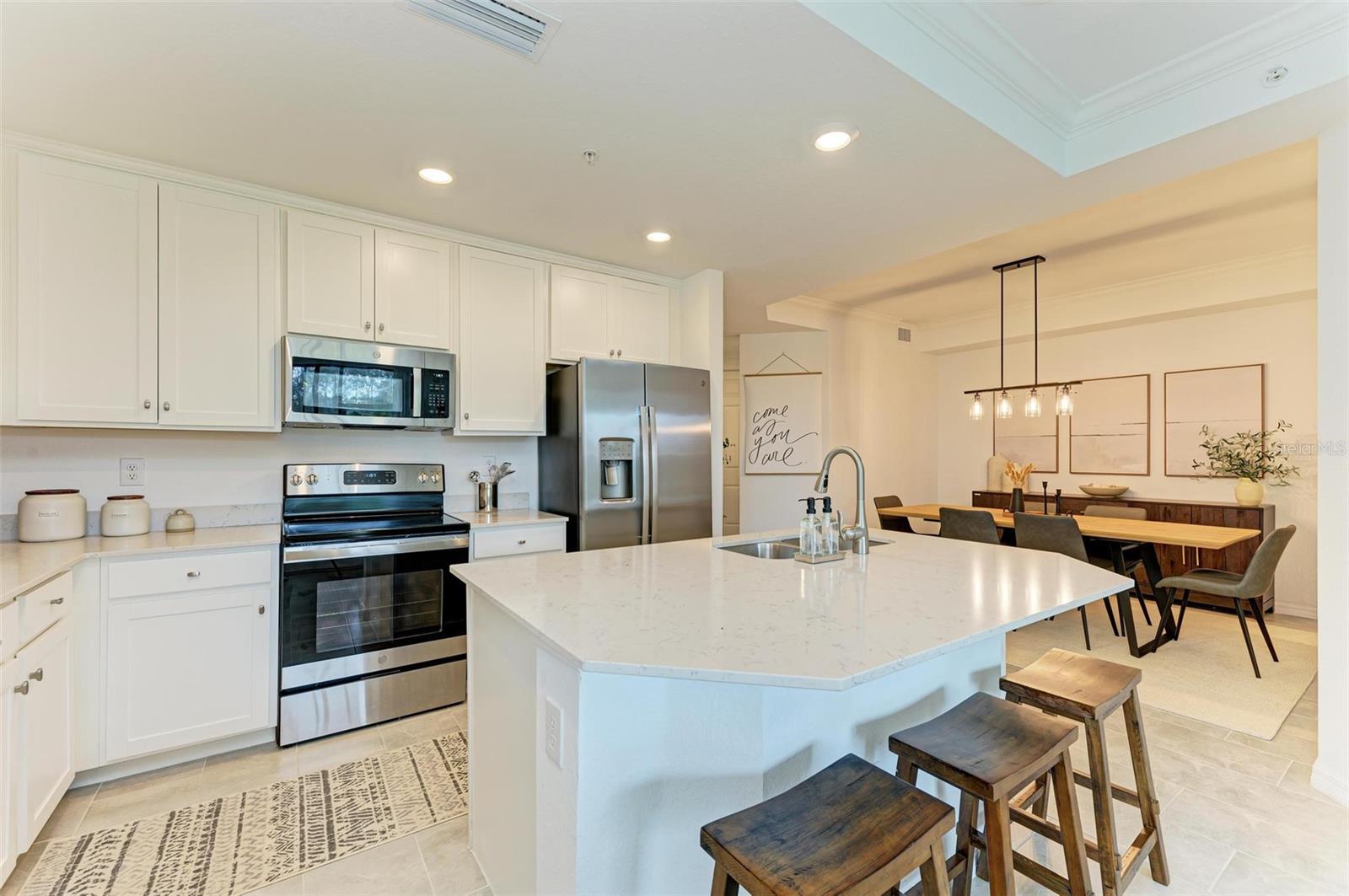 Image 9 of 55 For 18114 Gawthrop Drive 108