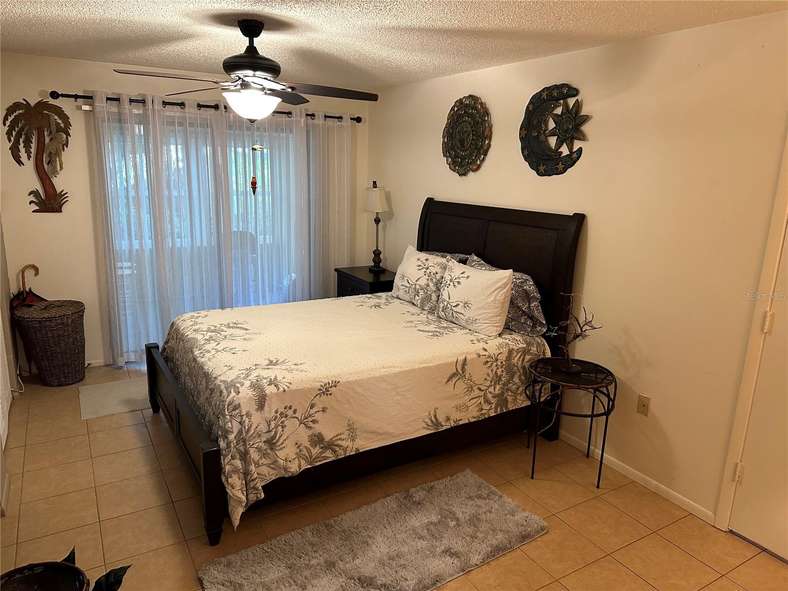 Image 9 of 29 For 655 Woodlawn Drive 655