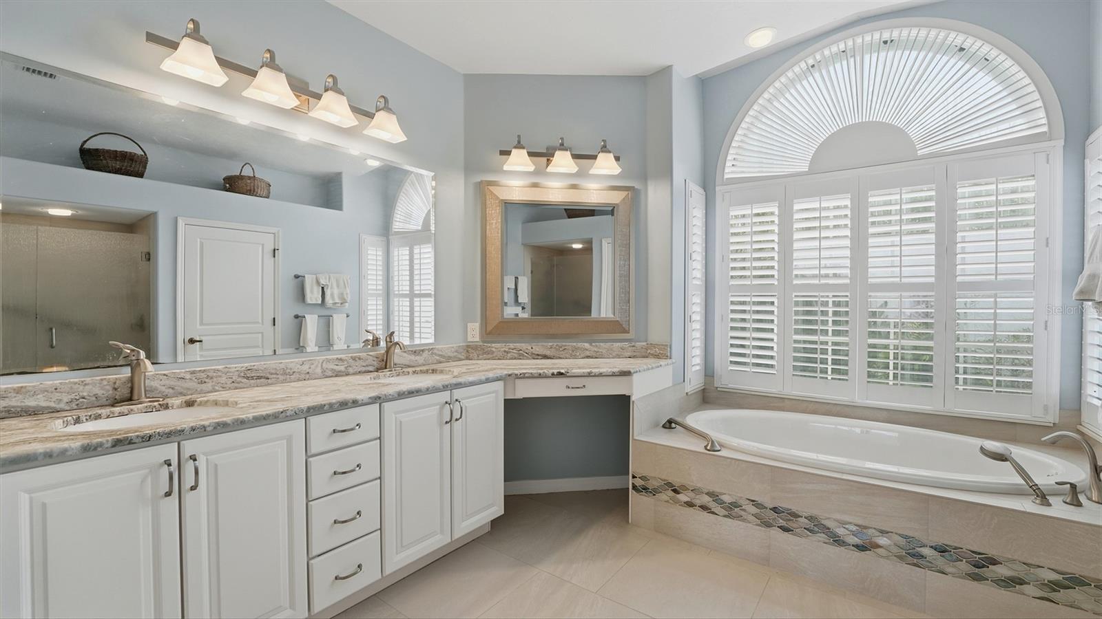 Image 21 of 52 For 5515 Downham Meadows