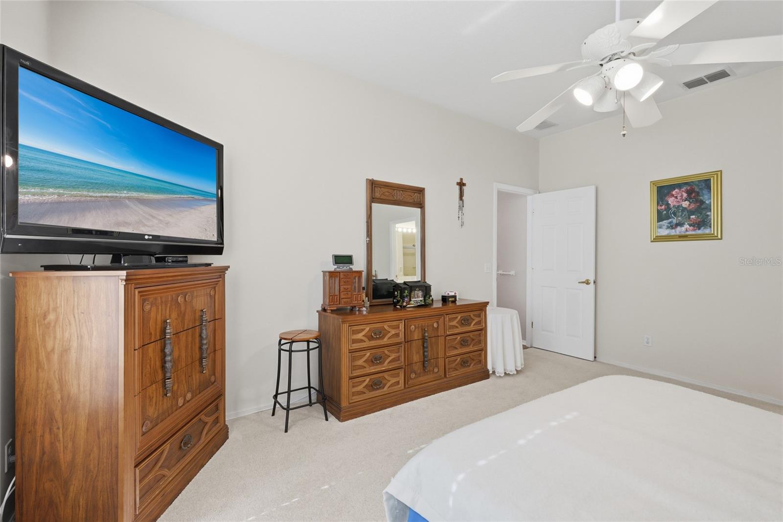 Image 19 of 30 For 6290 Buckingham Street