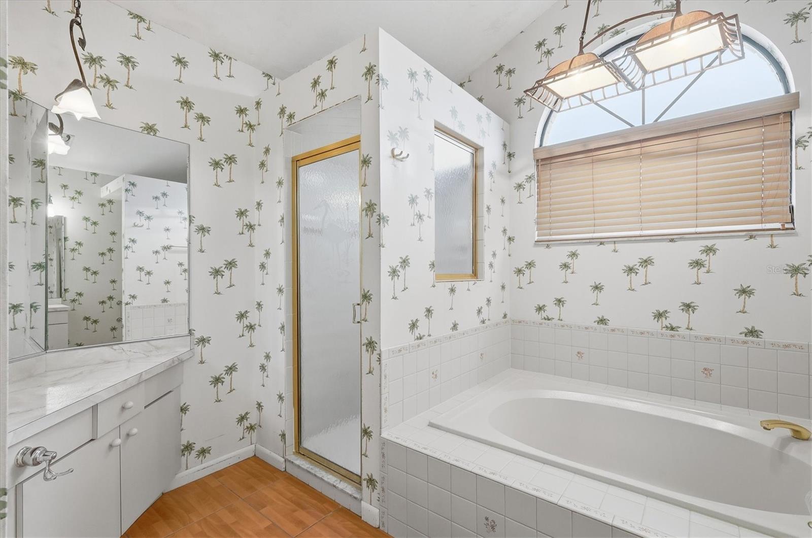 Image 26 of 41 For 4922 29th Ln E