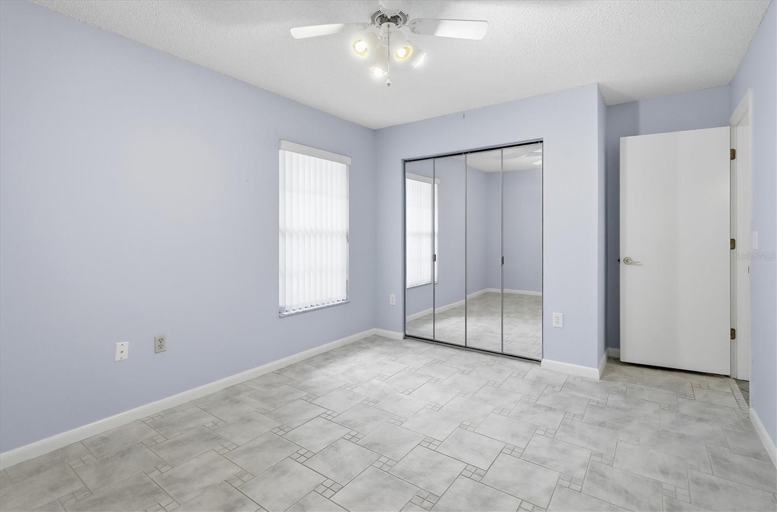 Image 29 of 41 For 4922 29th Ln E