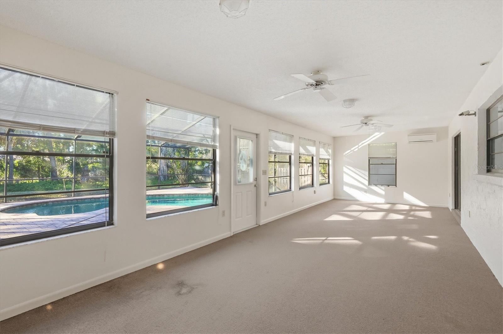 Image 30 of 41 For 4922 29th Ln E