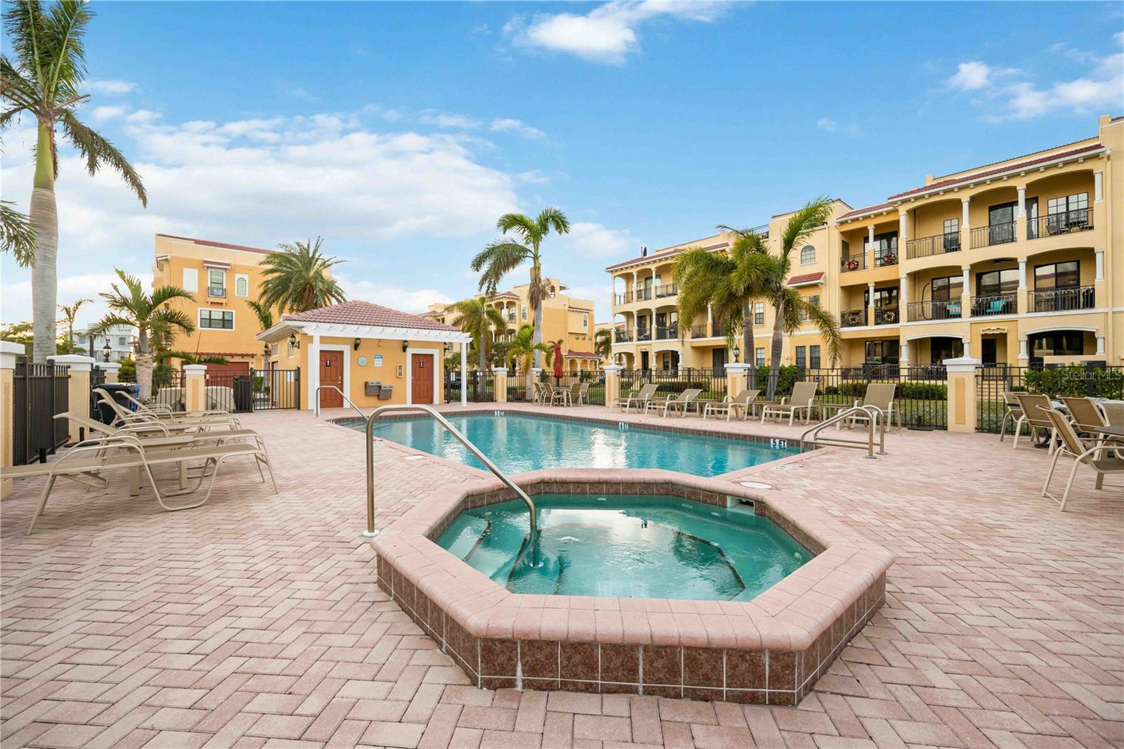 Image 49 of 76 For 6424 Margarita Shores Lane B31