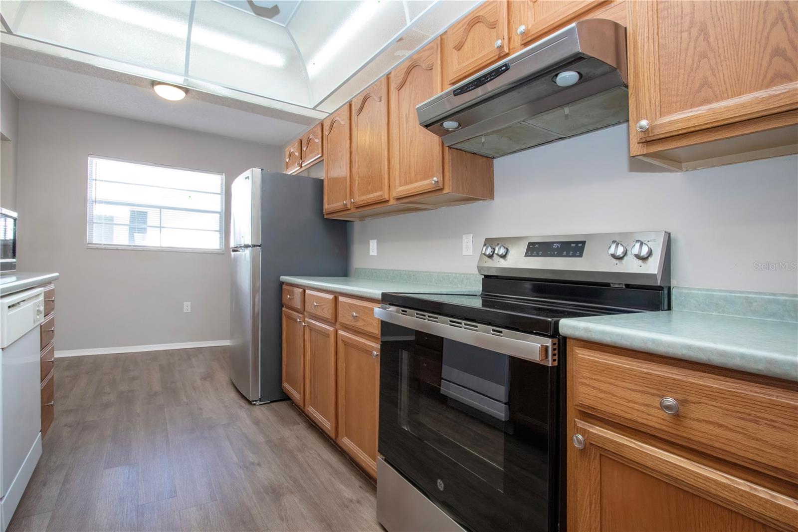 Image 20 of 65 For 802 Buttonwood Drive