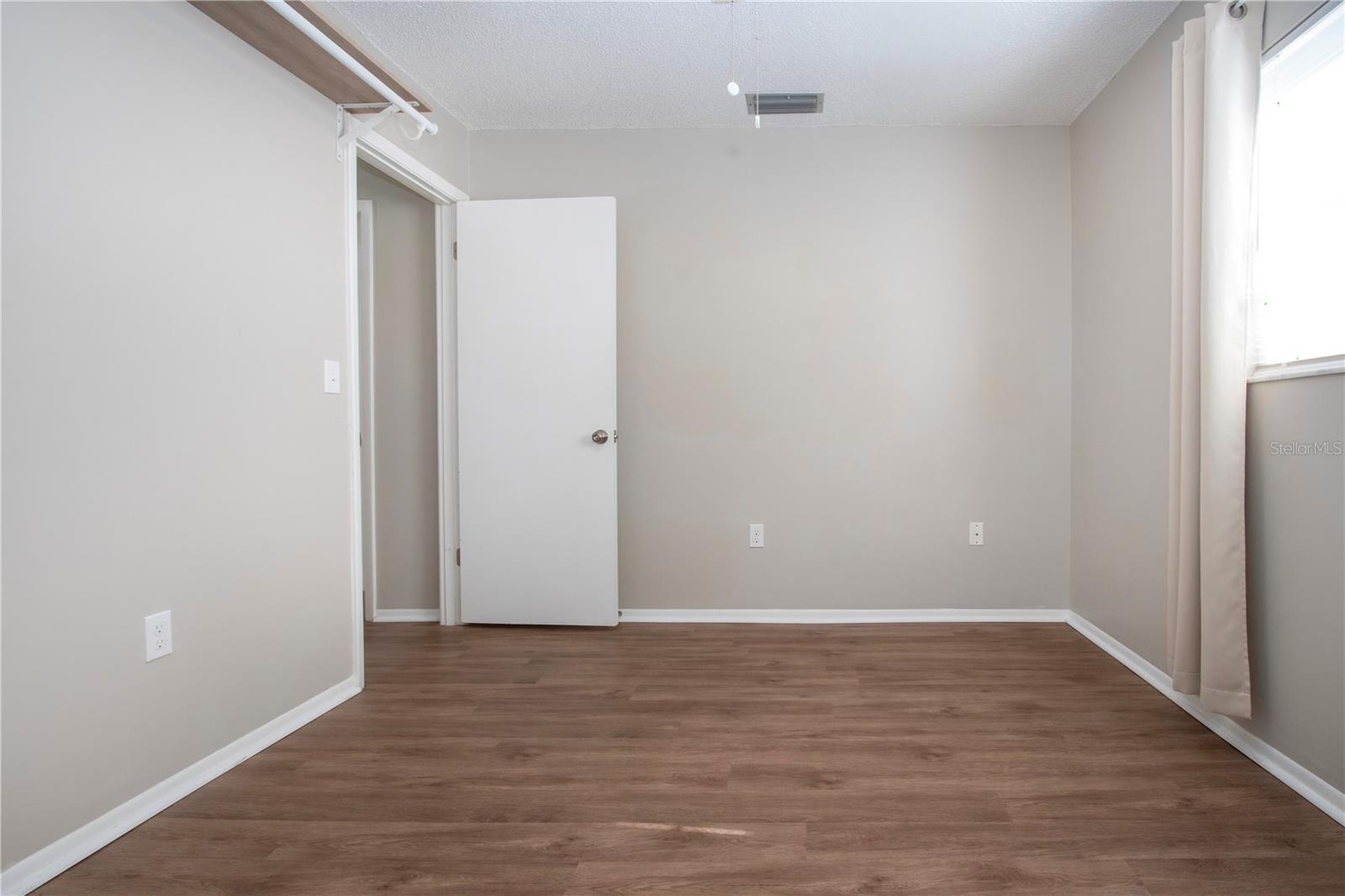 Image 25 of 65 For 802 Buttonwood Drive