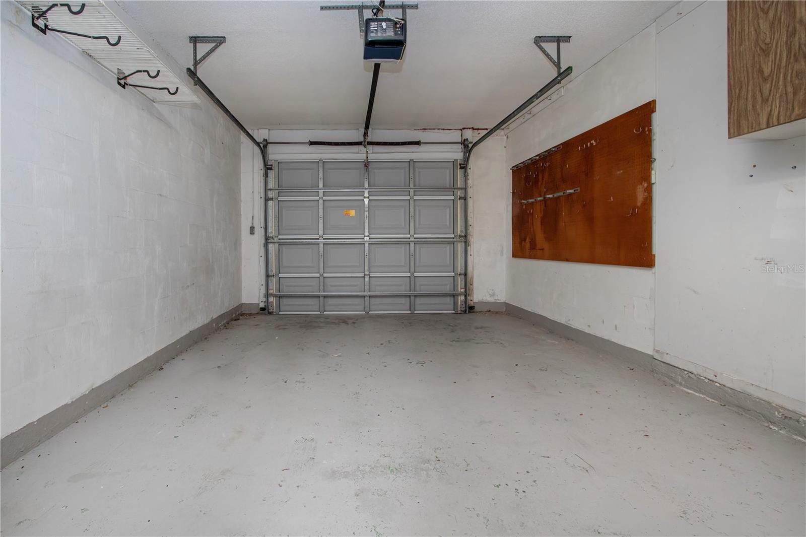 Image 32 of 65 For 802 Buttonwood Drive