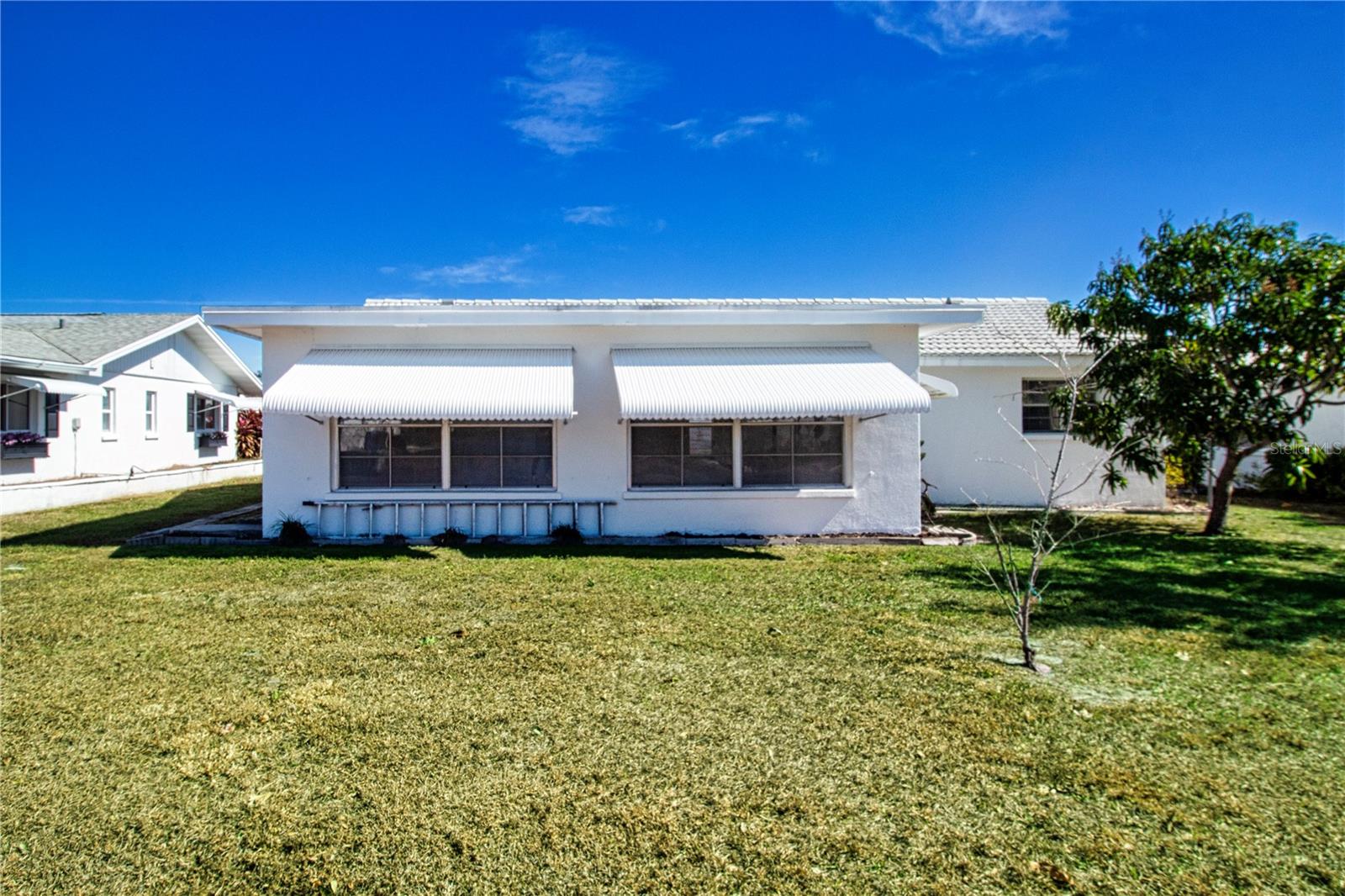 Image 33 of 65 For 802 Buttonwood Drive