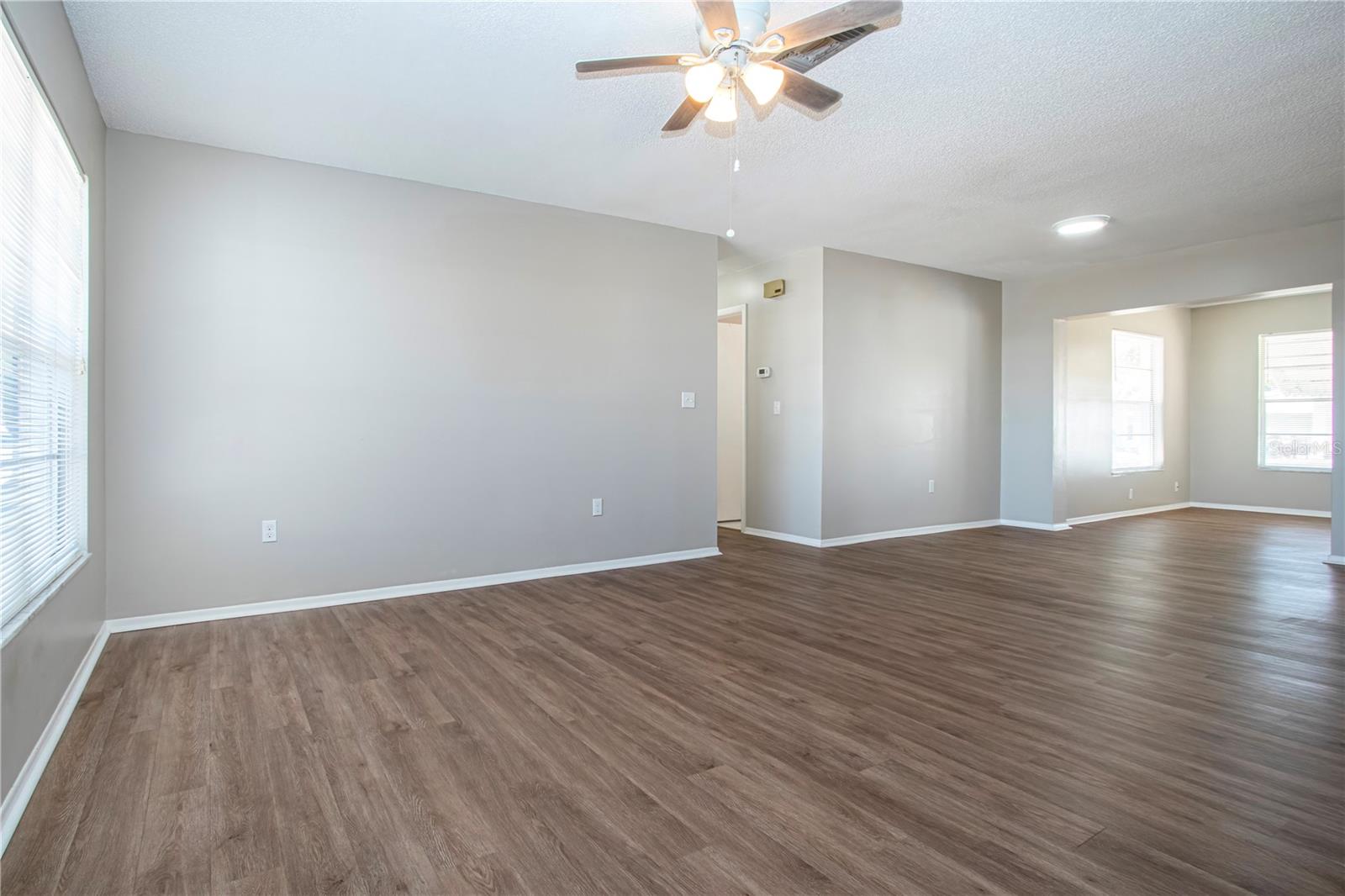 Image 8 of 65 For 802 Buttonwood Drive