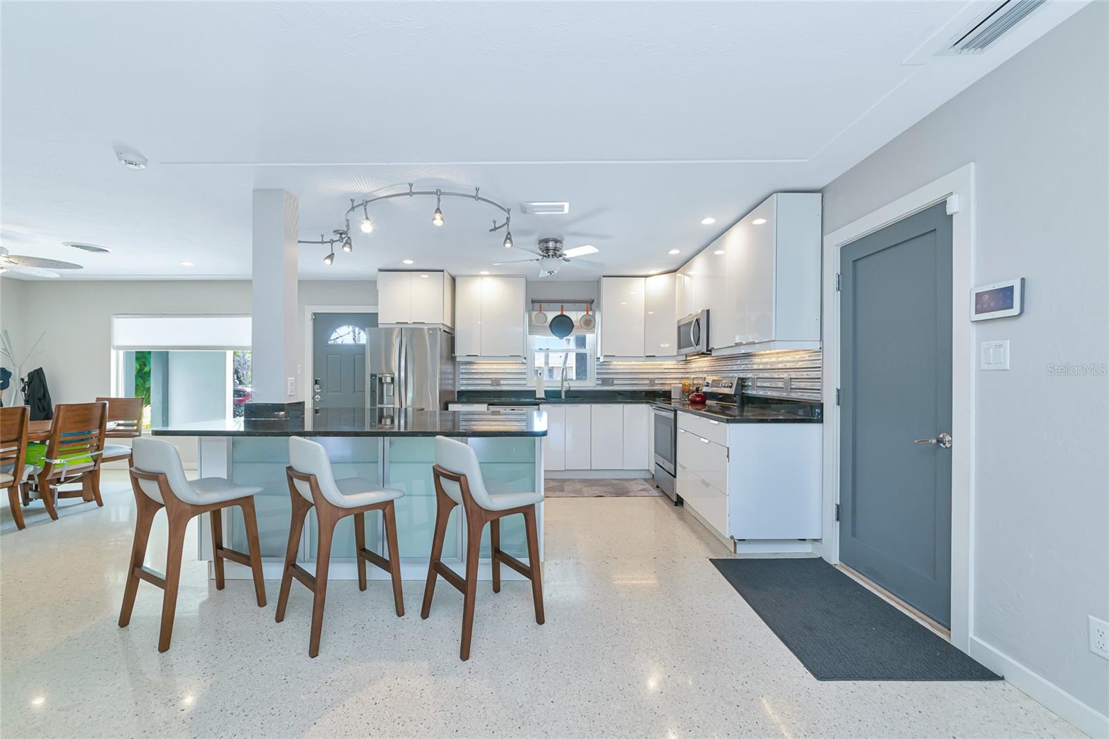 Image 10 of 56 For 2639 Bougainvillea Street