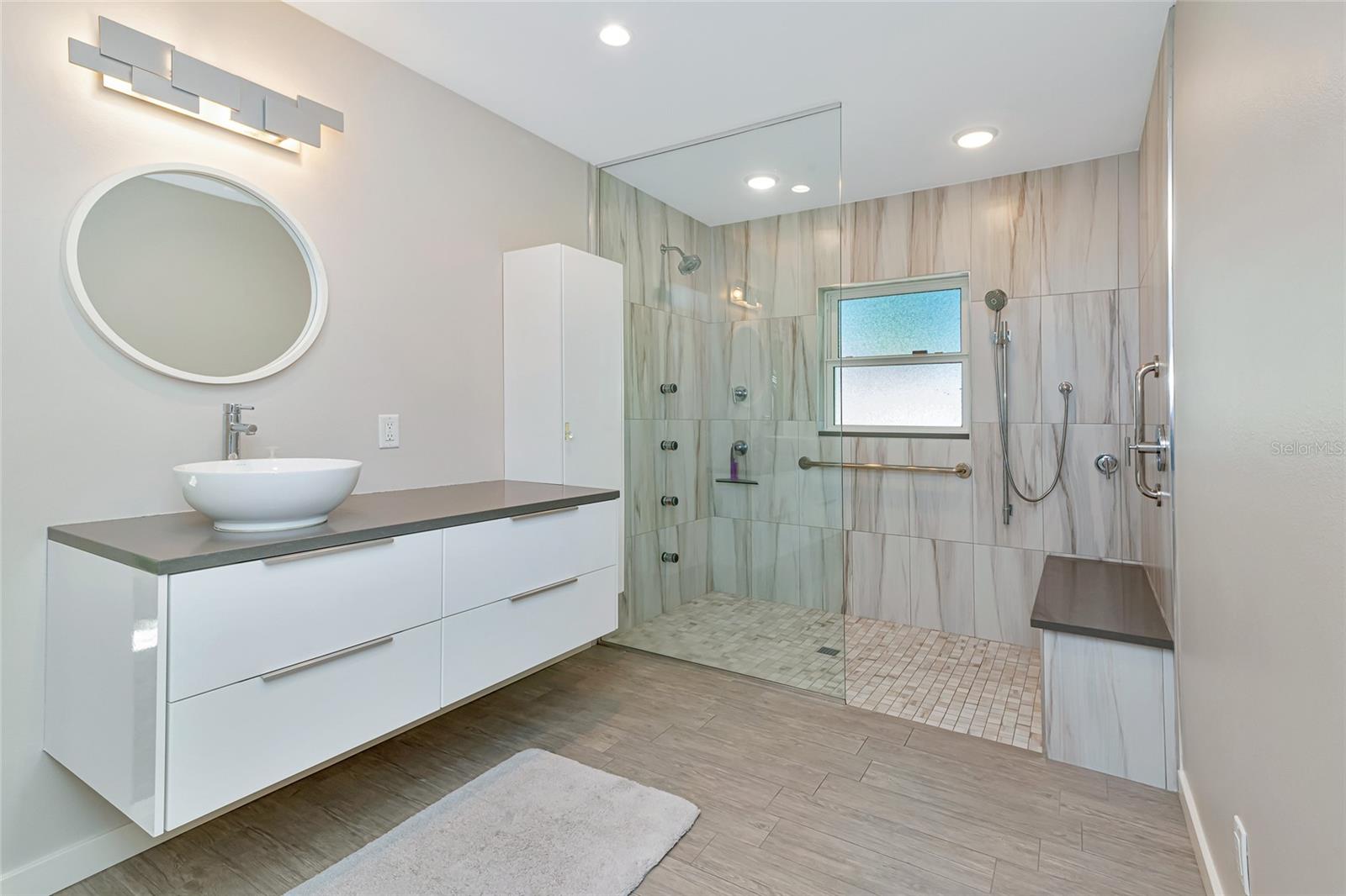 Image 22 of 56 For 2639 Bougainvillea Street