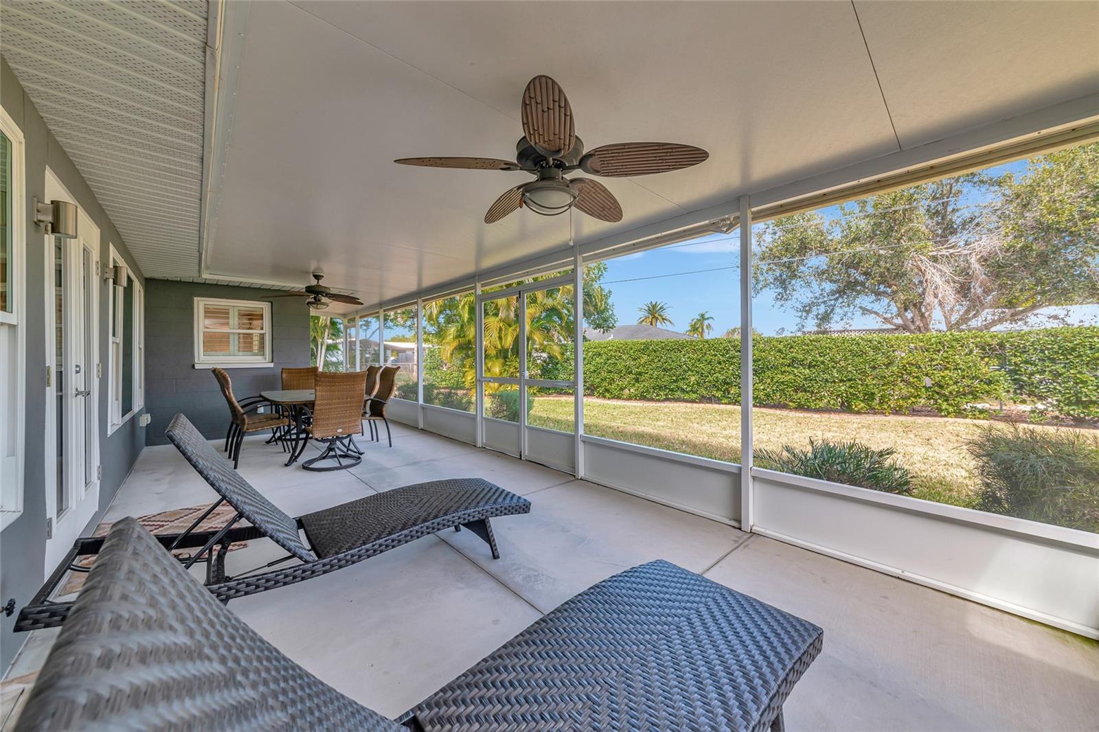 Image 39 of 56 For 2639 Bougainvillea Street