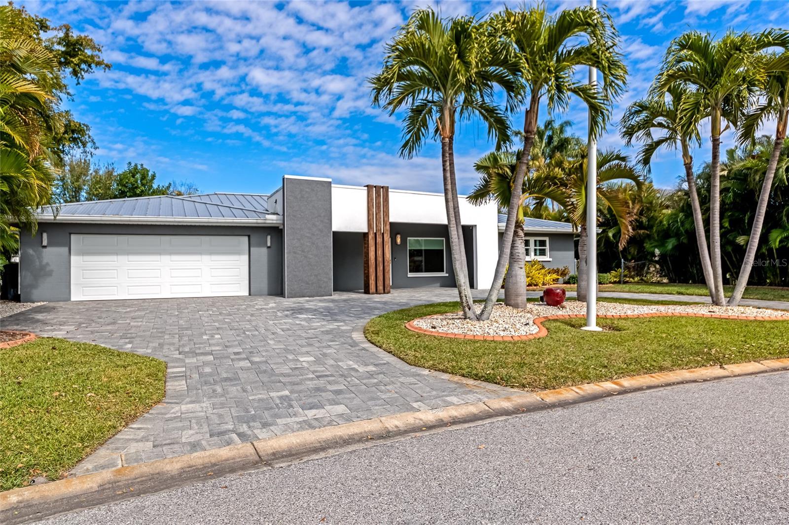 Image 40 of 56 For 2639 Bougainvillea Street