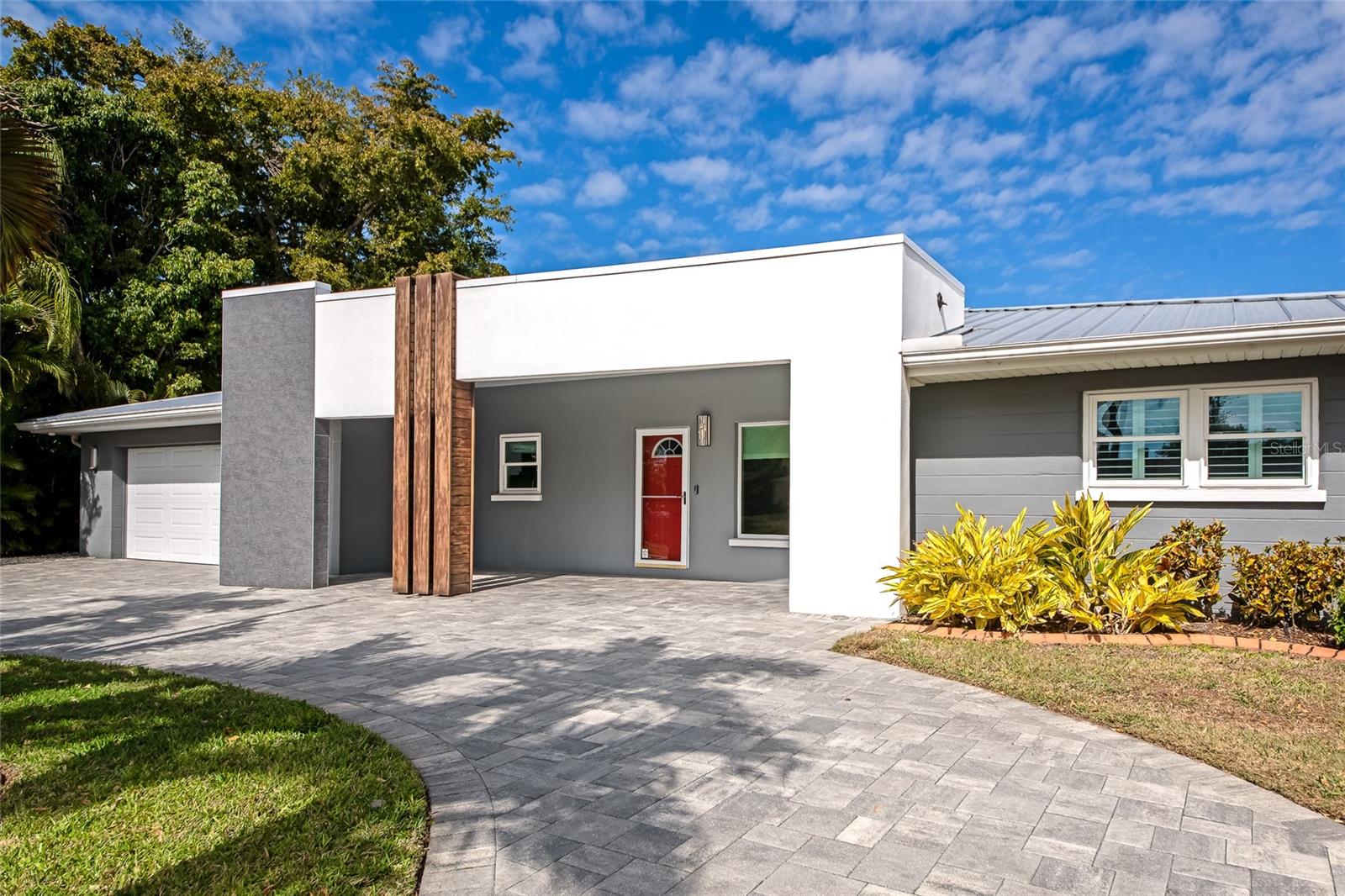 Image 43 of 56 For 2639 Bougainvillea Street