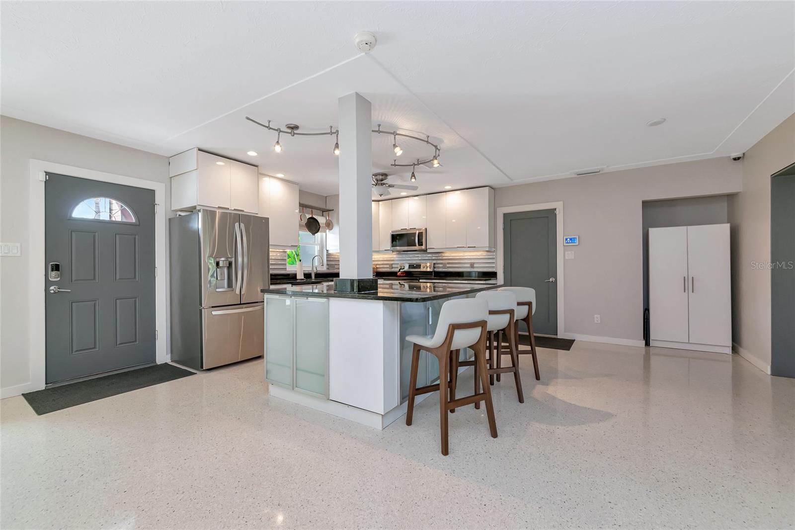 Image 5 of 56 For 2639 Bougainvillea Street