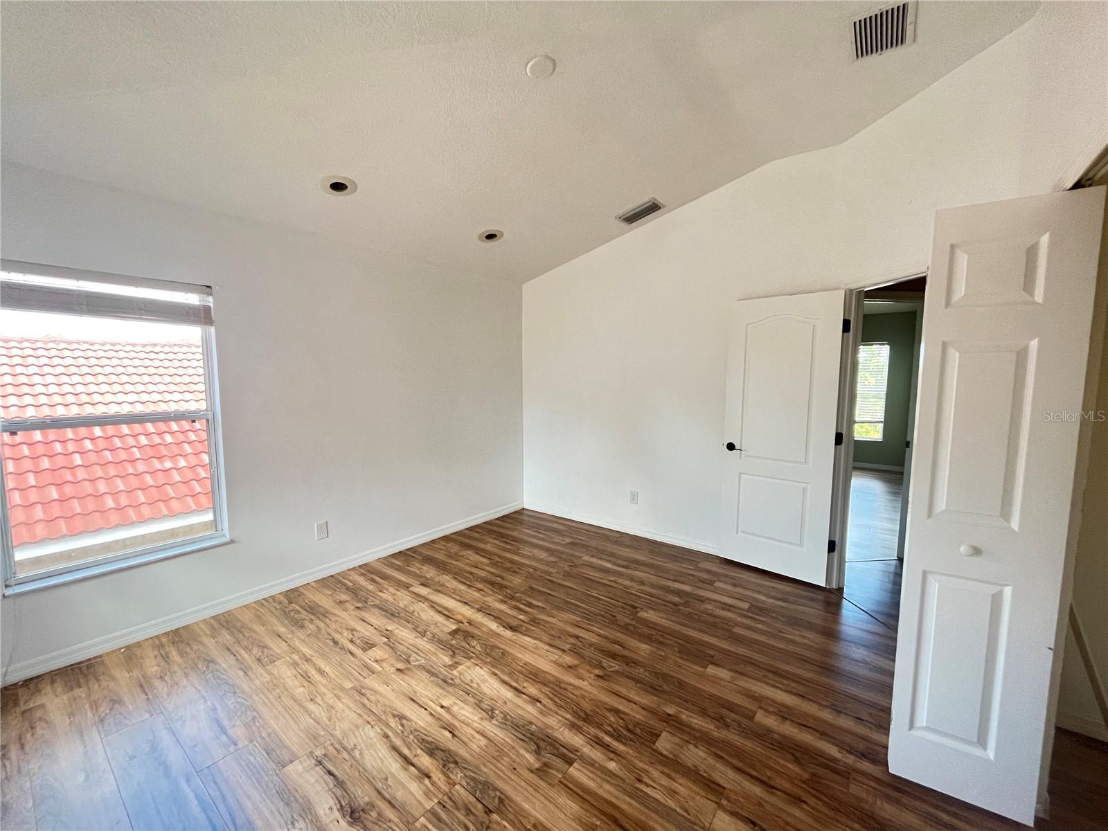 Image 9 of 15 For 6139 46th Street E