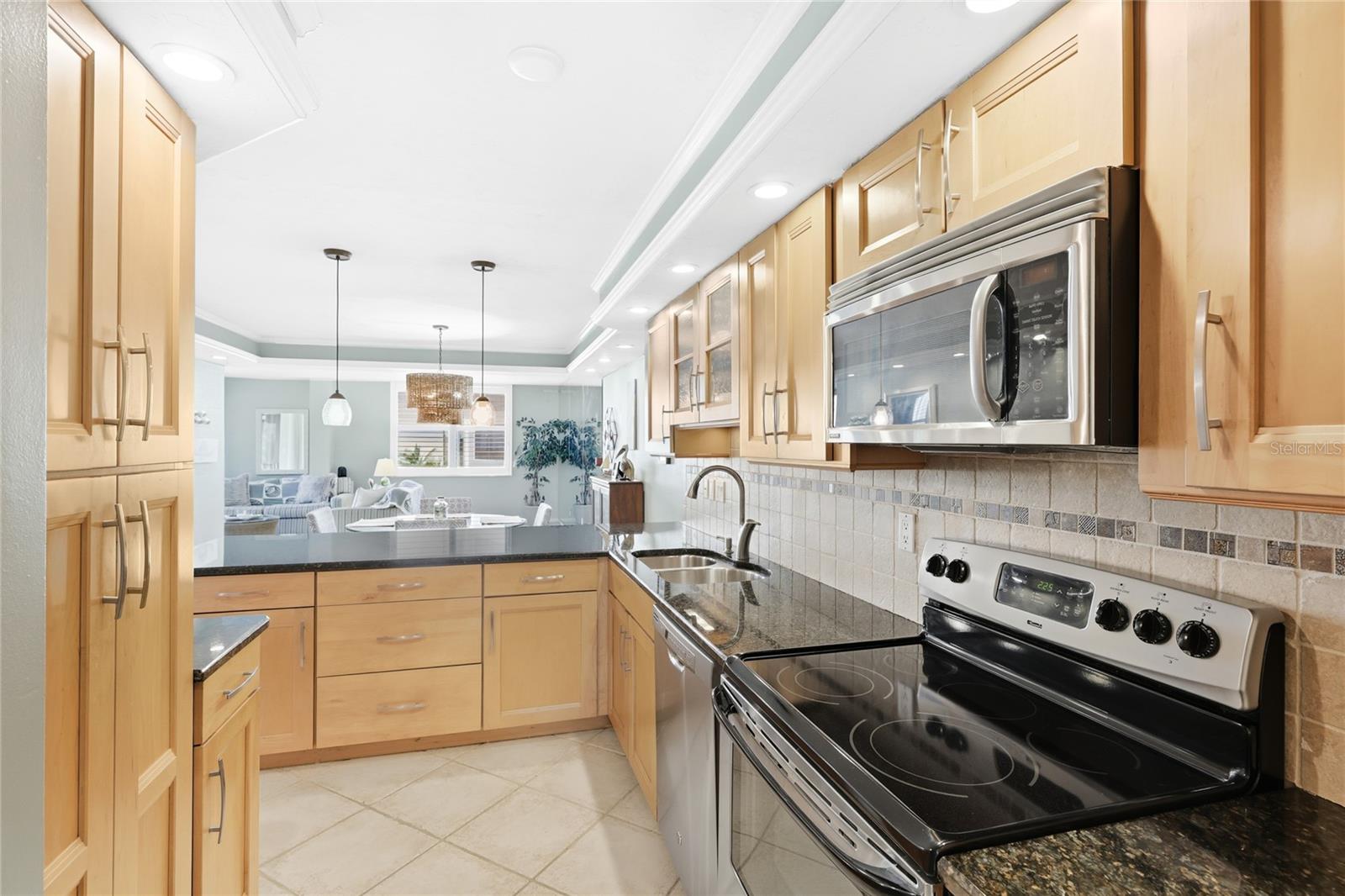 Image 11 of 45 For 8776 Midnight Pass Road C204