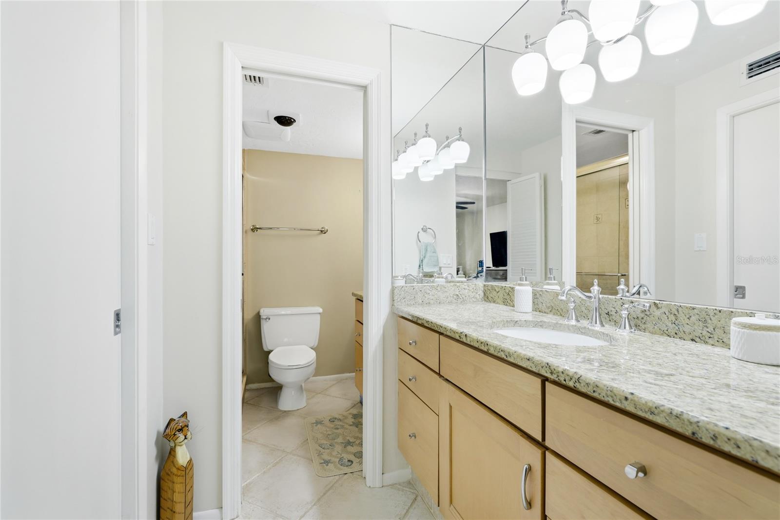 Image 16 of 45 For 8776 Midnight Pass Road C204