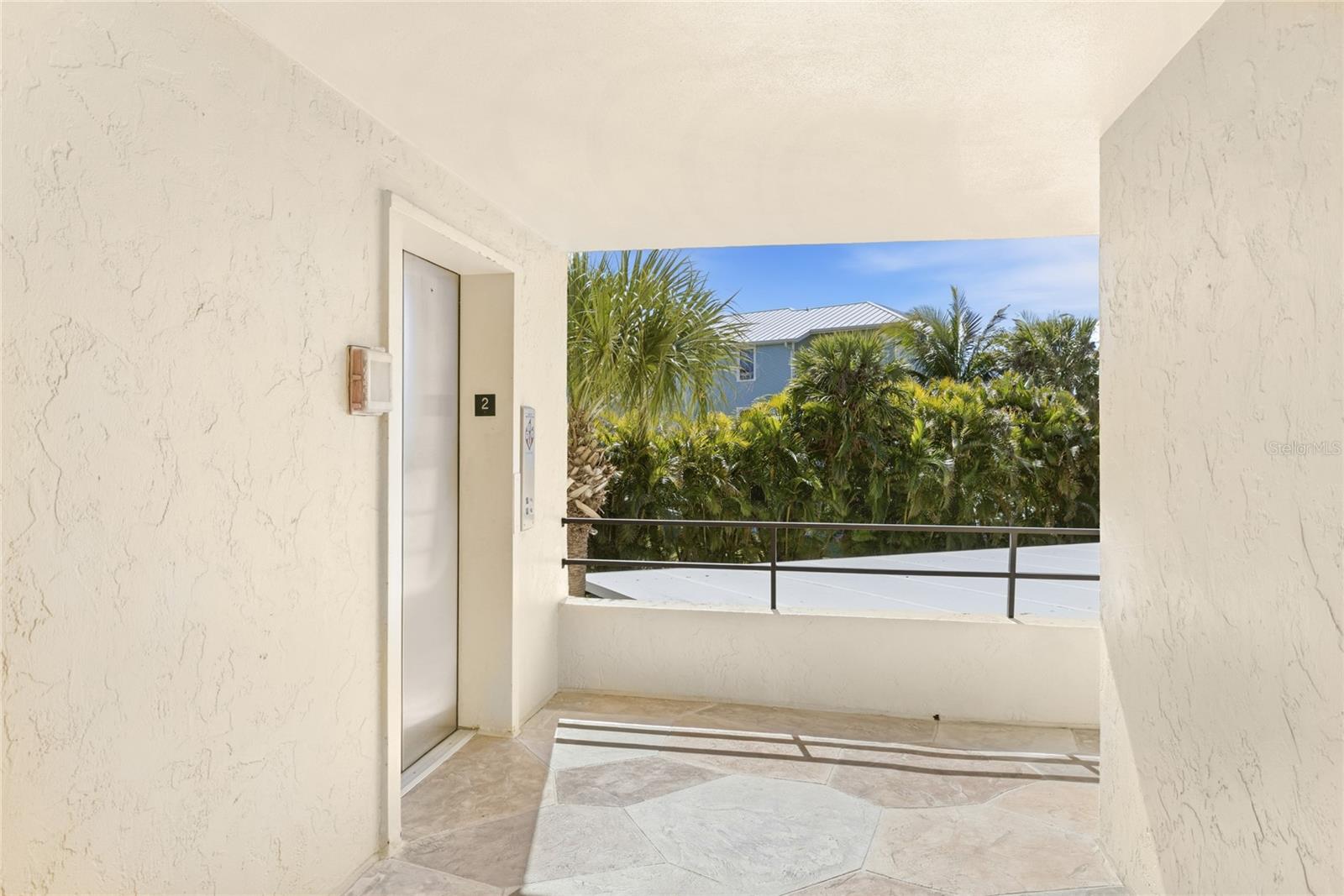 Image 22 of 45 For 8776 Midnight Pass Road C204