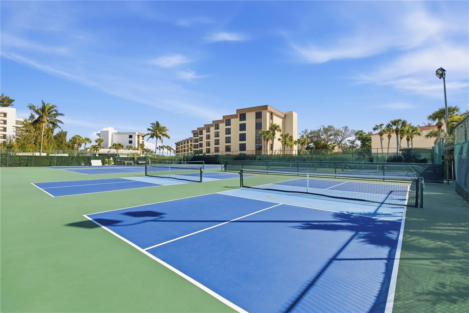 Image 40 of 45 For 8776 Midnight Pass Road C204